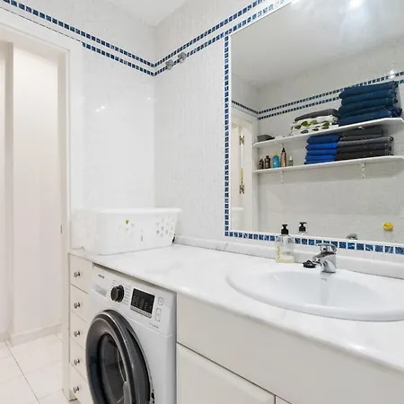 Amplio Atico De 2 En El Centro *