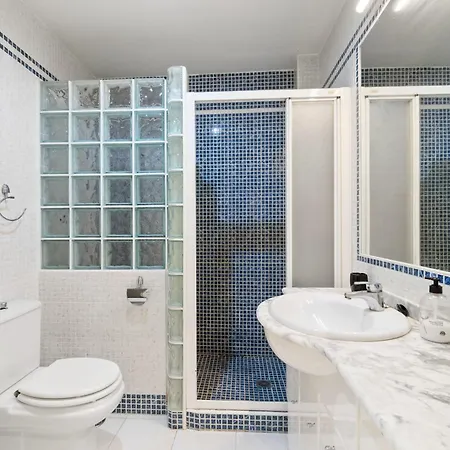 Amplio ático De 2 En El Centro Torrevieja